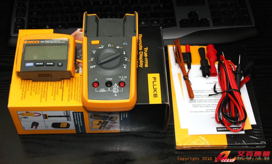 Fluke 233 數(shù)字萬用表(真有效值、遠(yuǎn)程控制、顯示分離)圖片